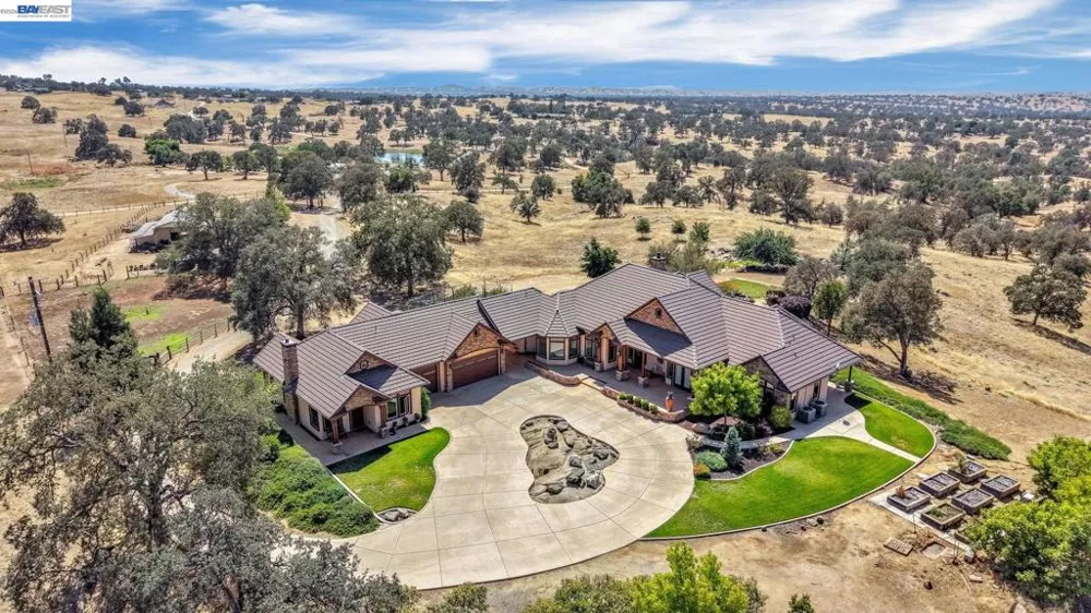34310 Barn Owl Rd Raymond, CA 93653