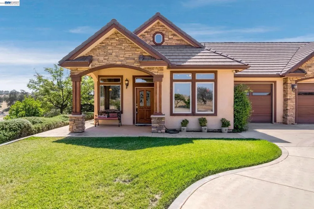 34310 Barn Owl Rd Raymond, CA 93653
