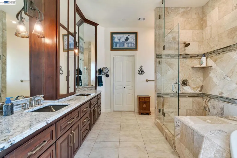 34310 Barn Owl Rd Raymond, CA 93653