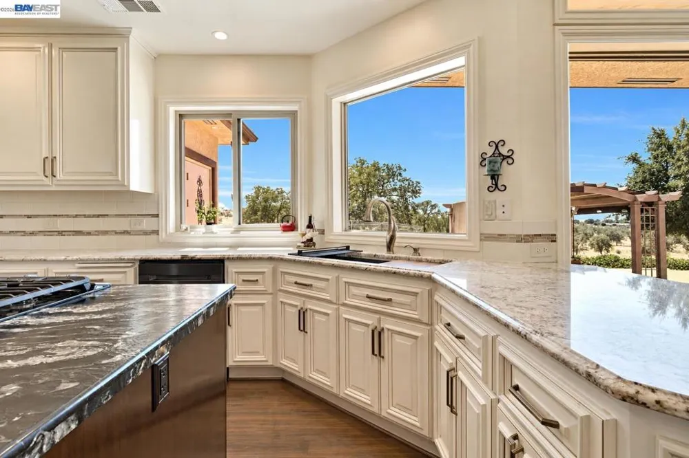 34310 Barn Owl Rd Raymond, CA 93653