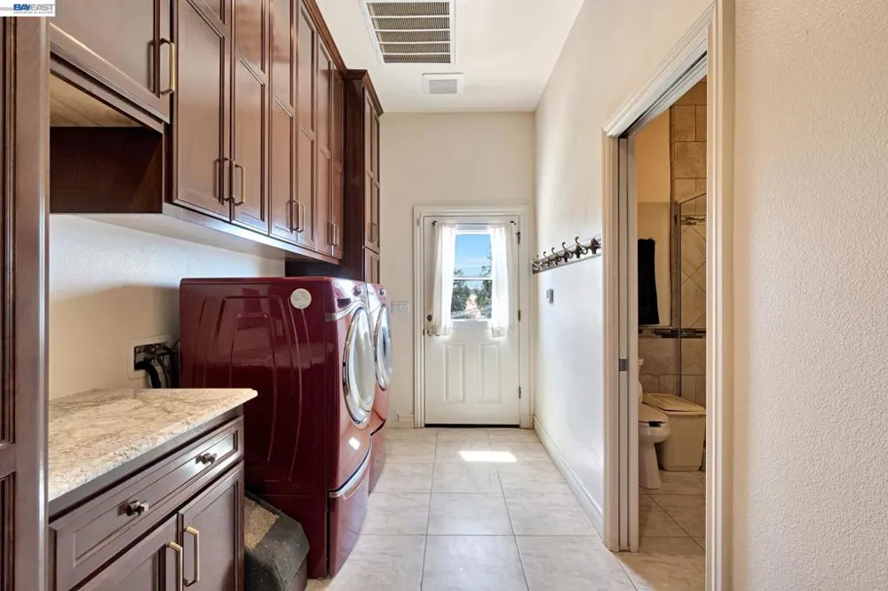 34310 Barn Owl Rd Raymond, CA 93653