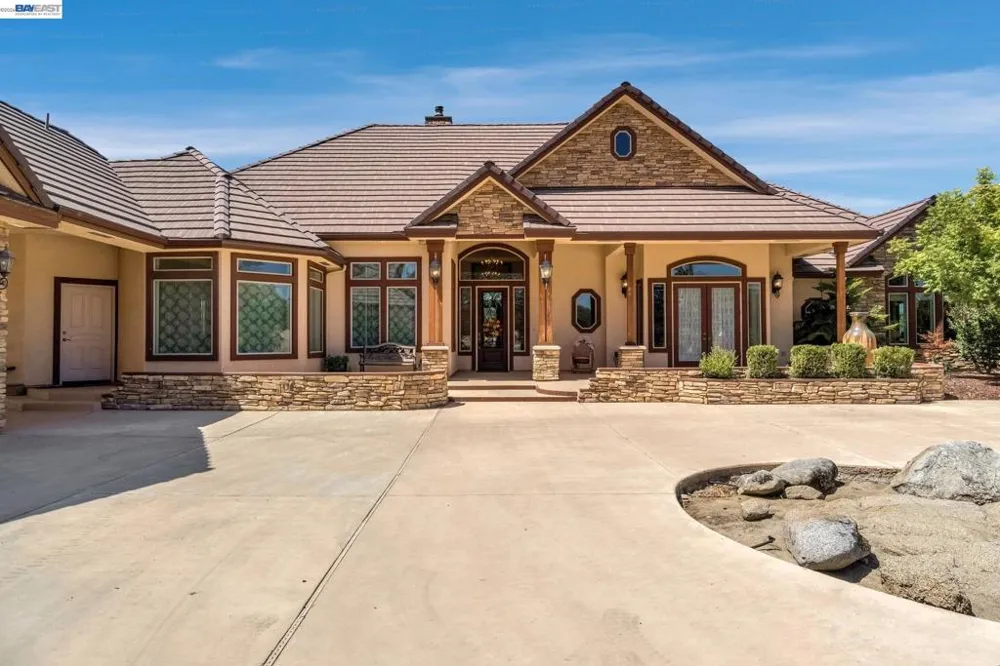 34310 Barn Owl Rd Raymond, CA 93653