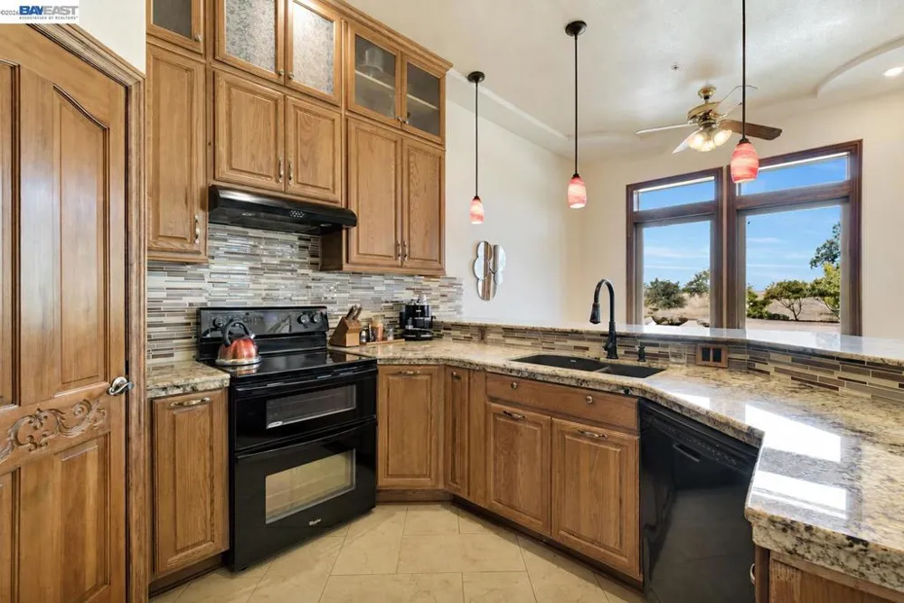 34310 Barn Owl Rd Raymond, CA 93653