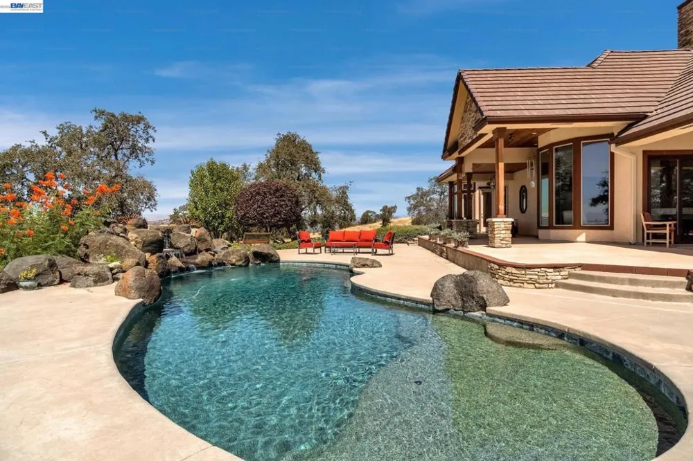 34310 Barn Owl Rd Raymond, CA 93653
