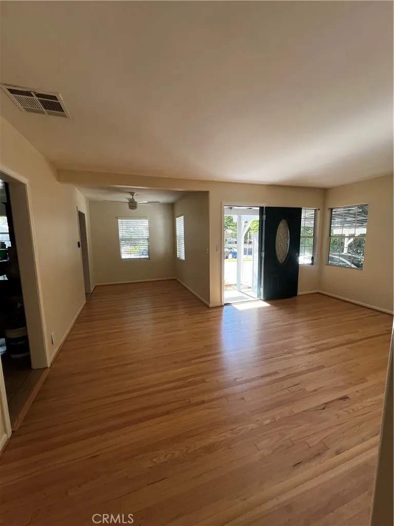 Address Not Shown Northridge, CA 91325