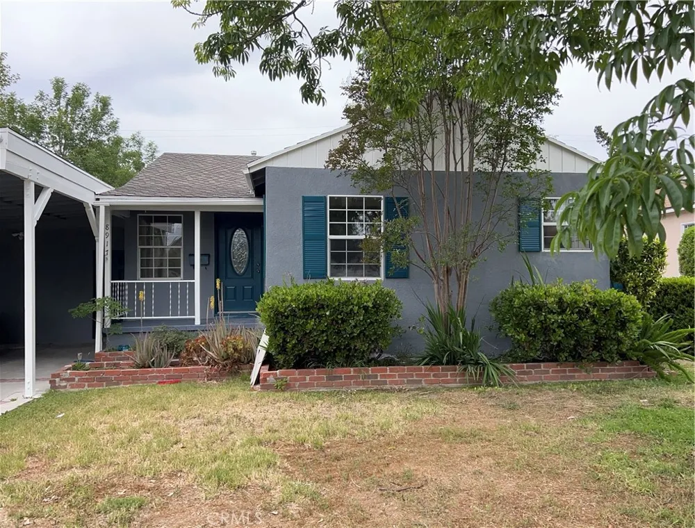 Address Not Shown Northridge, CA 91325