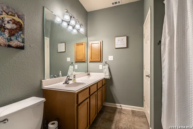 305 HILTON DR Cibolo, TX 78108