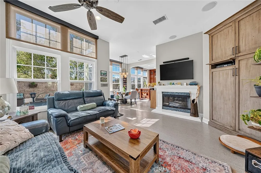 4742 Wentworth Huntington Beach, CA 92649