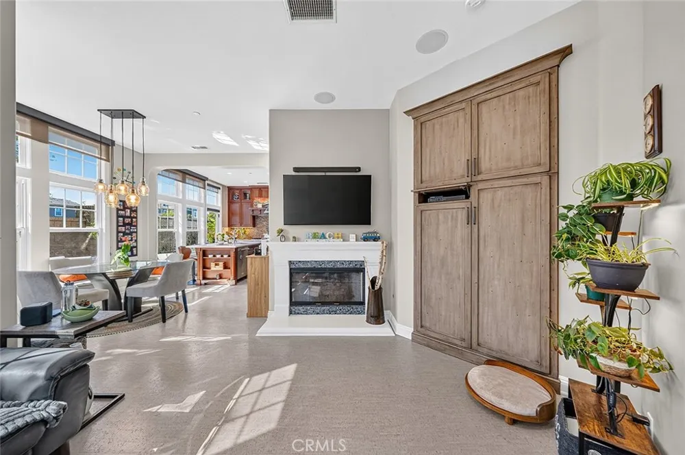 4742 Wentworth Huntington Beach, CA 92649