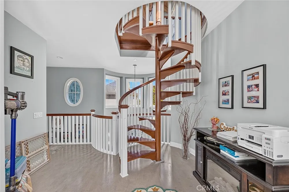 4742 Wentworth Huntington Beach, CA 92649