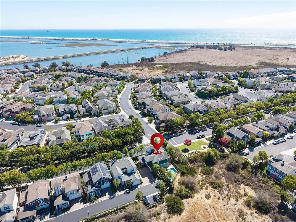4742 Wentworth Huntington Beach, CA 92649