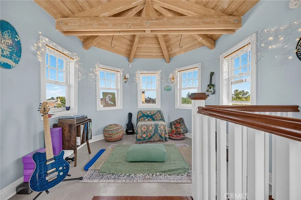 4742 Wentworth Huntington Beach, CA 92649