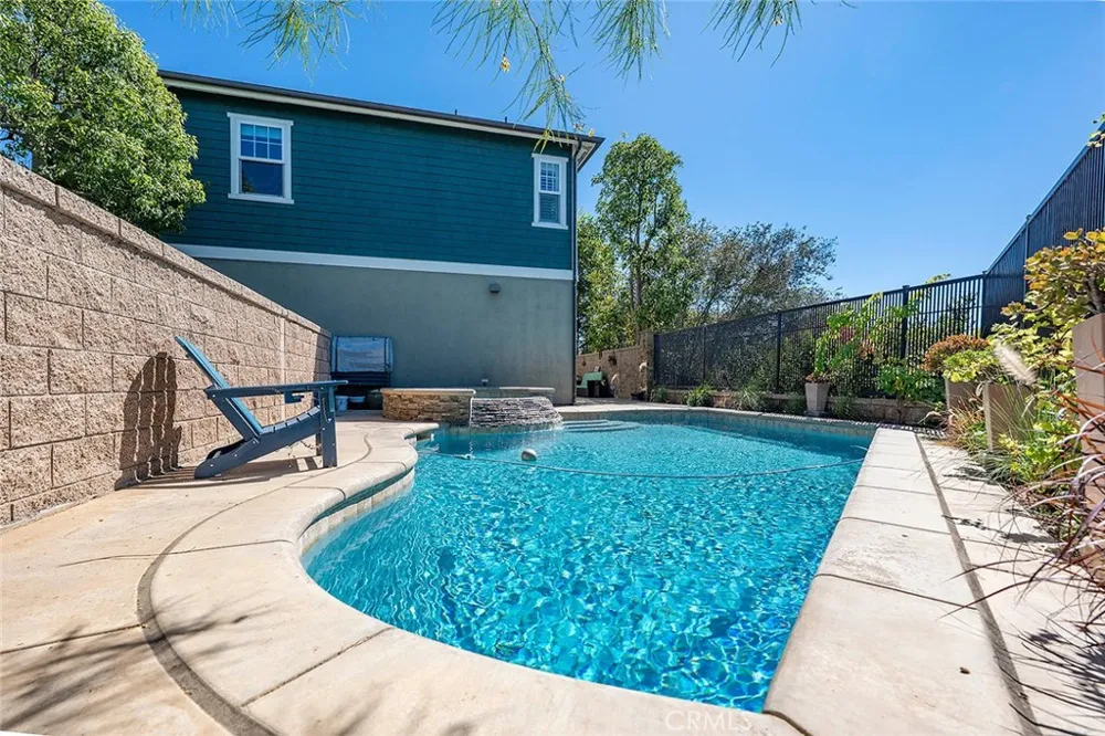 4742 Wentworth Huntington Beach, CA 92649