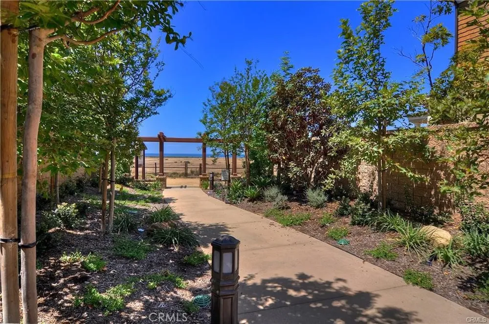 4742 Wentworth Huntington Beach, CA 92649