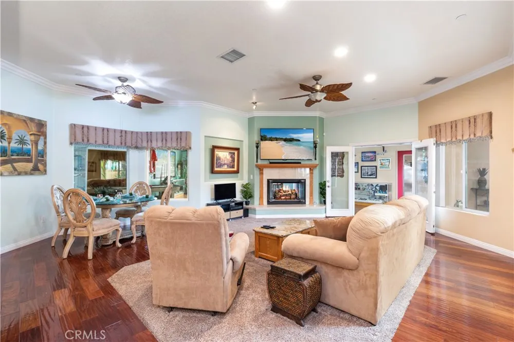 947 W Commonwealth Avenue Hemet, CA 92543