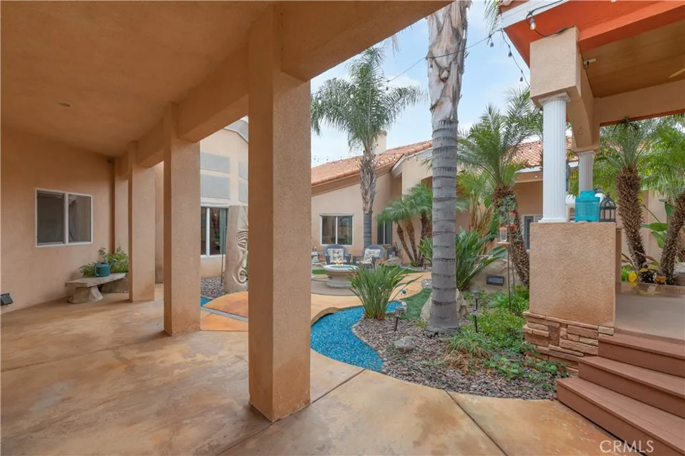 947 W Commonwealth Avenue Hemet, CA 92543
