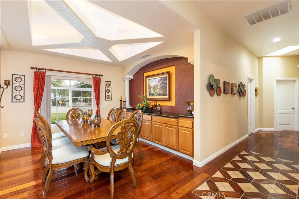 947 W Commonwealth Avenue Hemet, CA 92543