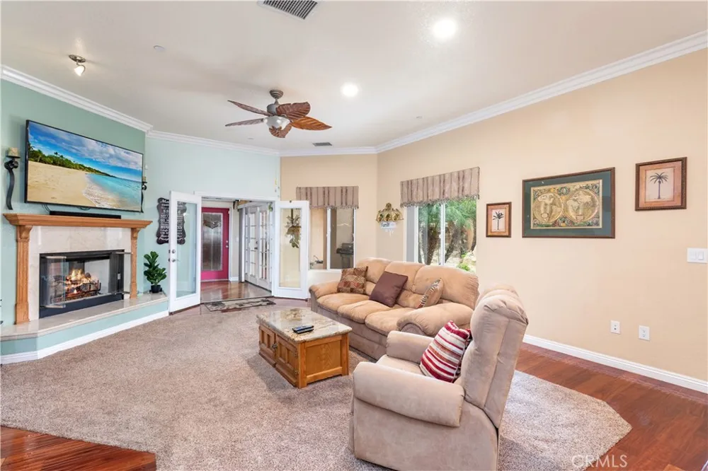 947 W Commonwealth Avenue Hemet, CA 92543