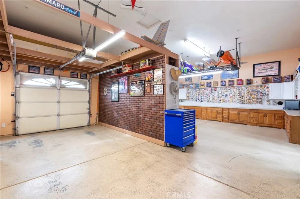 947 W Commonwealth Avenue Hemet, CA 92543
