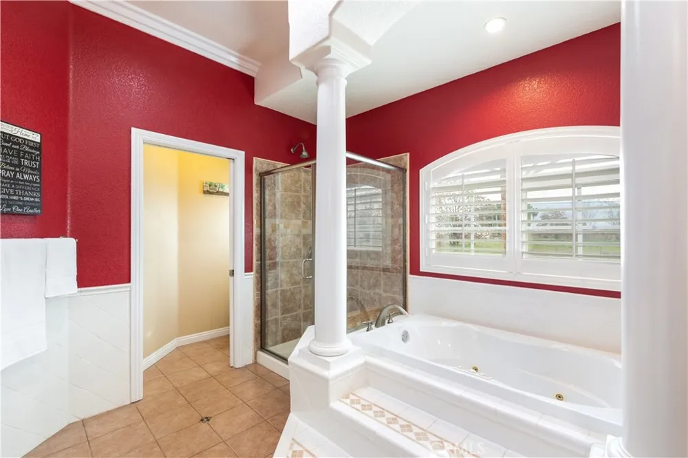 947 W Commonwealth Avenue Hemet, CA 92543