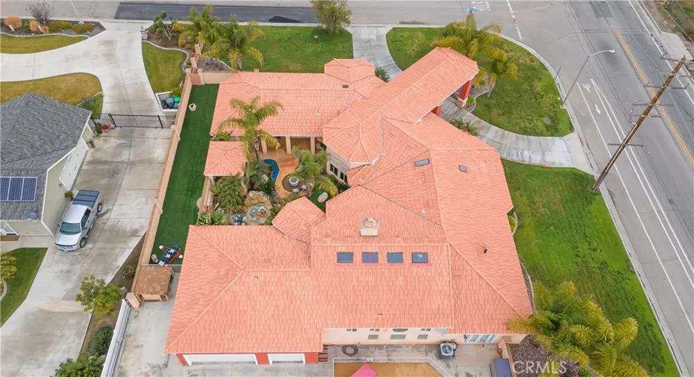 947 W Commonwealth Avenue Hemet, CA 92543