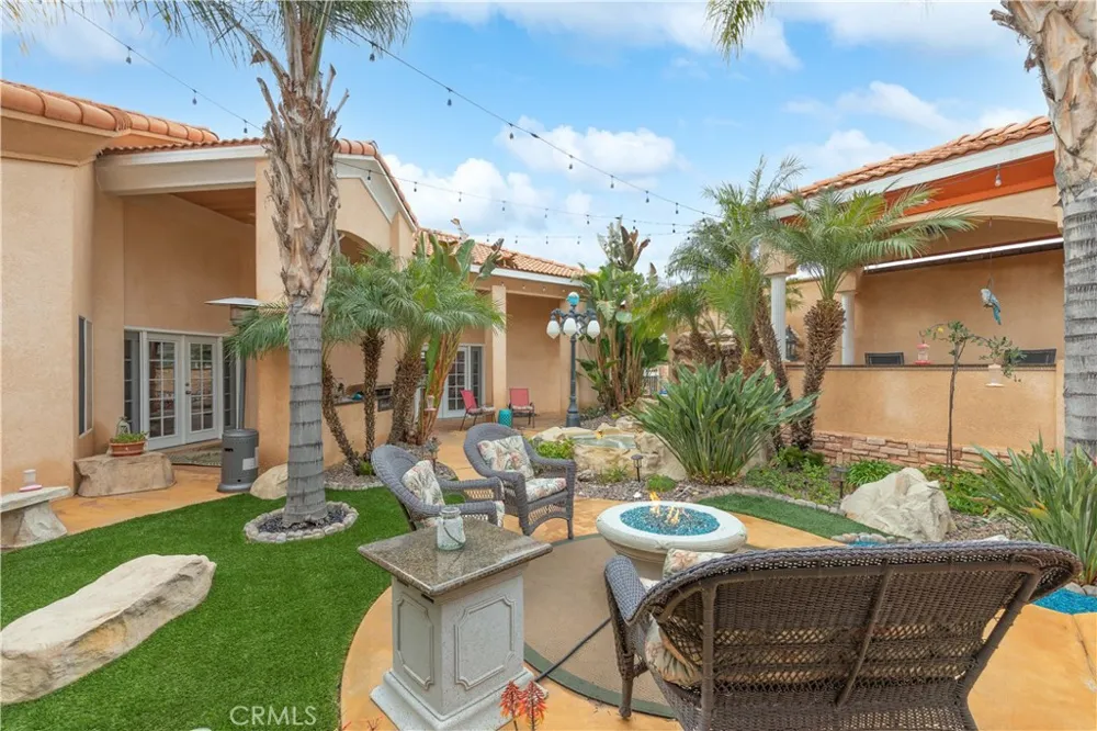 947 W Commonwealth Avenue Hemet, CA 92543