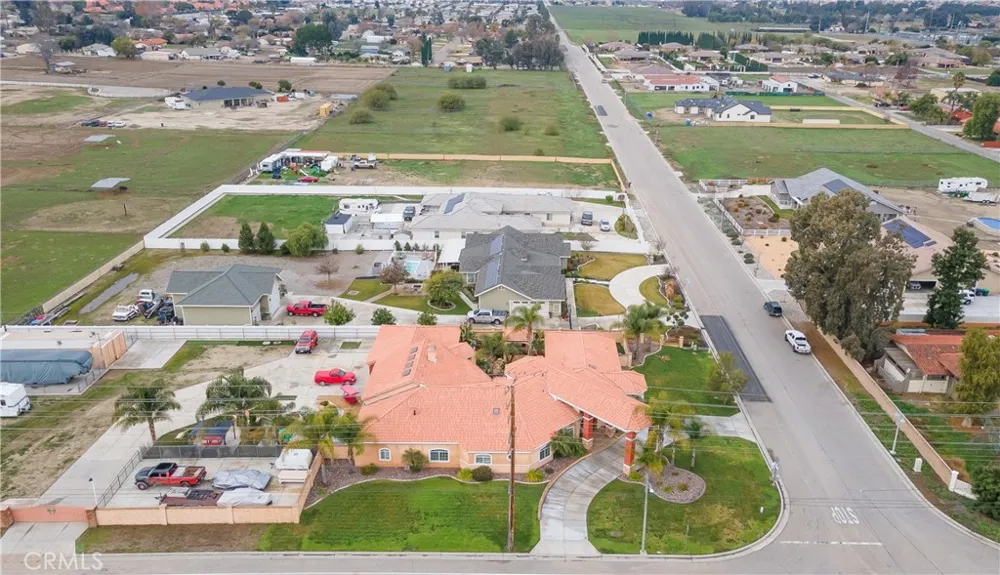 947 W Commonwealth Avenue Hemet, CA 92543