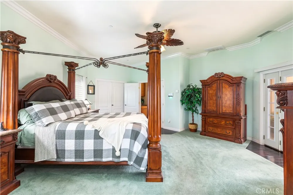 947 W Commonwealth Avenue Hemet, CA 92543