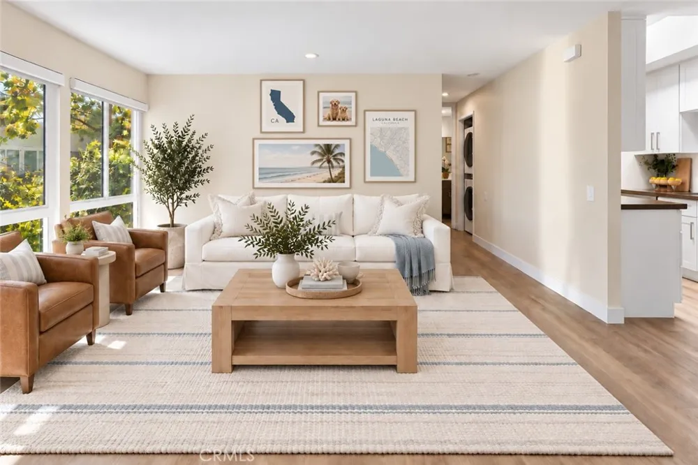 2200 Via Mariposa E Laguna Woods, CA 92637
