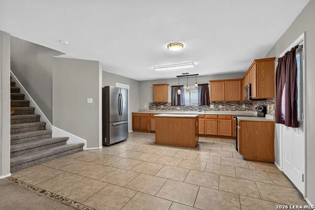 8807 LAGUNA FLS San Antonio, TX 78251