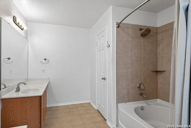 8807 LAGUNA FLS San Antonio, TX 78251