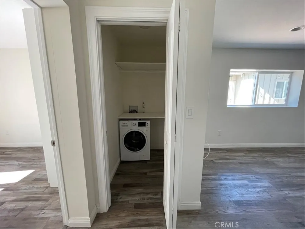 22018 Martinez St Woodland Hills, CA 91364