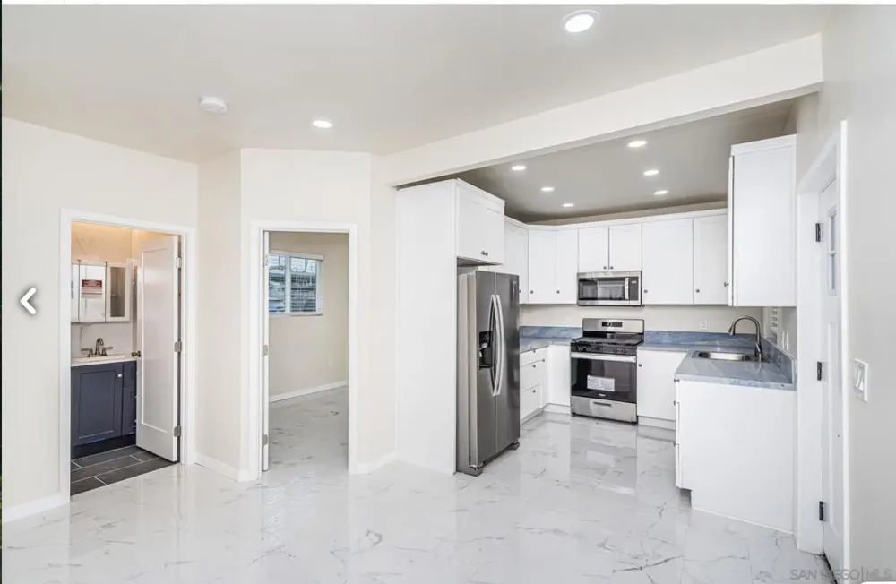 4919 Coconino way San Diego, CA 92117