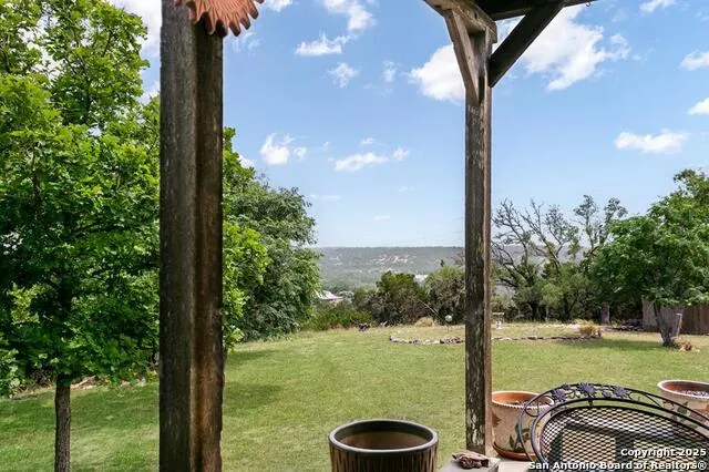 260 Chinaberry Lane Fredericksburg, TX 78624