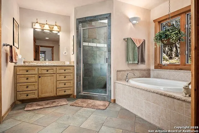 260 Chinaberry Lane Fredericksburg, TX 78624