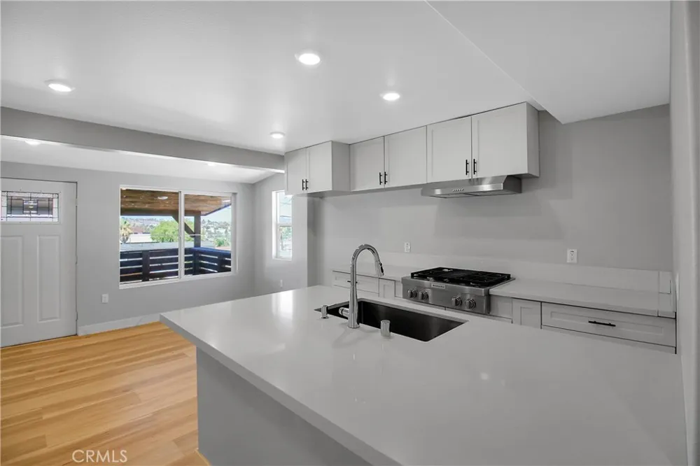 108 S Chestnut Lake Elsinore, CA 92530