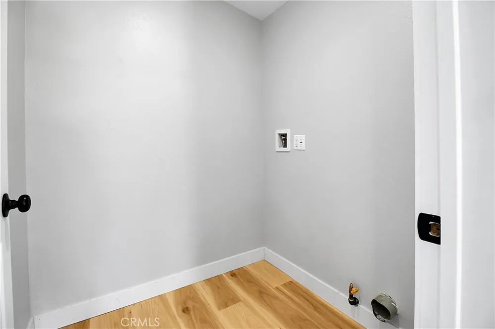 108 S Chestnut Lake Elsinore, CA 92530