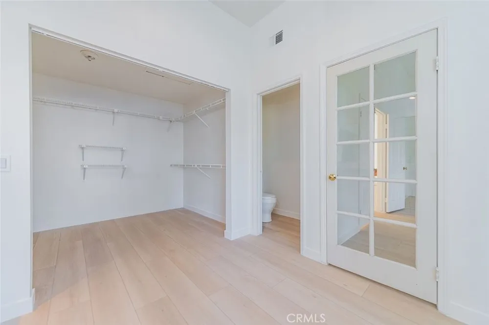 15 Harborcrest Irvine, CA 92604