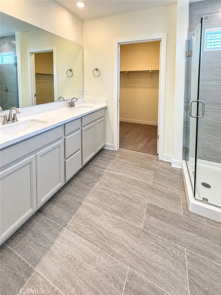 129 Citysquare Irvine, CA 92614