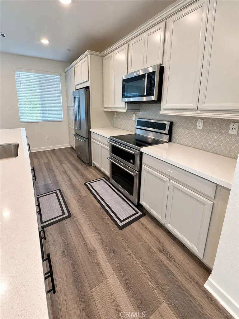 129 Citysquare Irvine, CA 92614