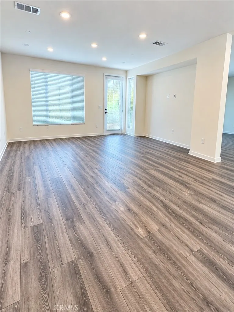 129 Citysquare Irvine, CA 92614