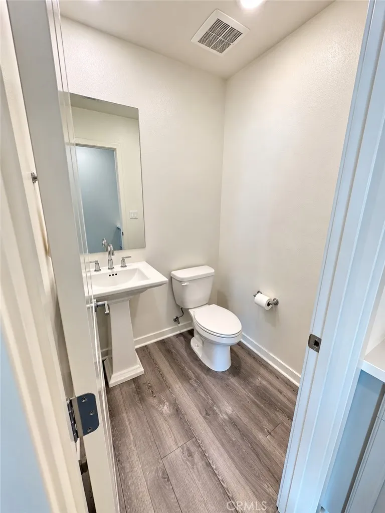 129 Citysquare Irvine, CA 92614