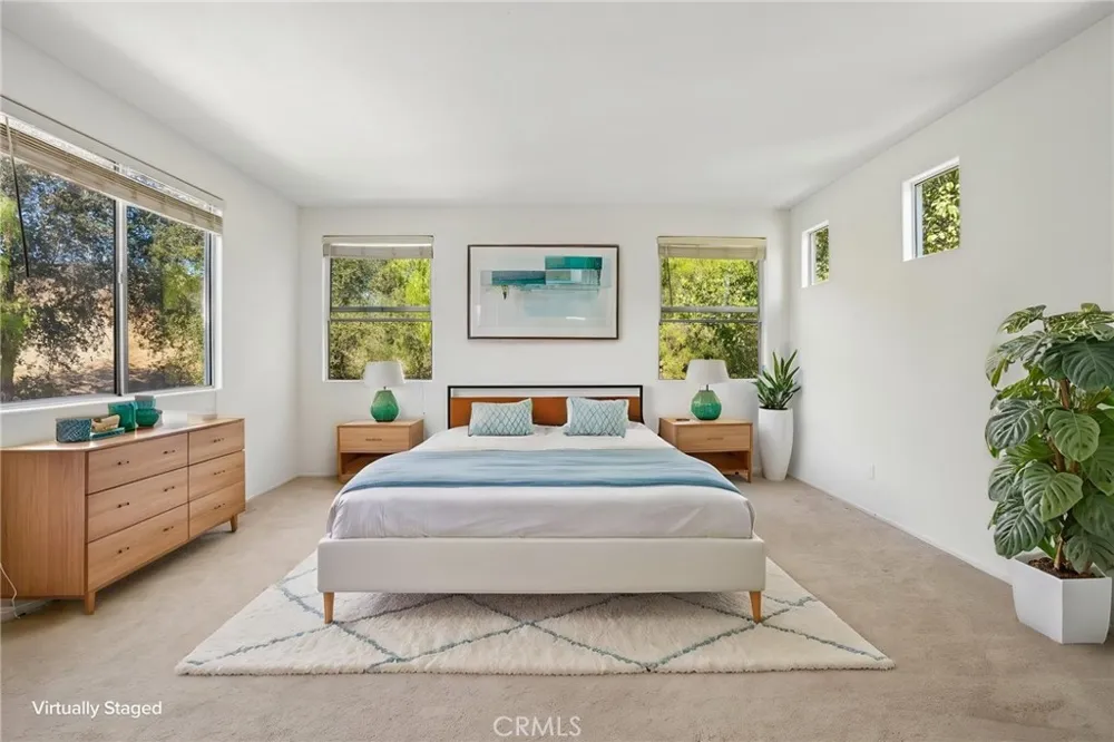 11479 Amberridge Court Moorpark, CA 93021