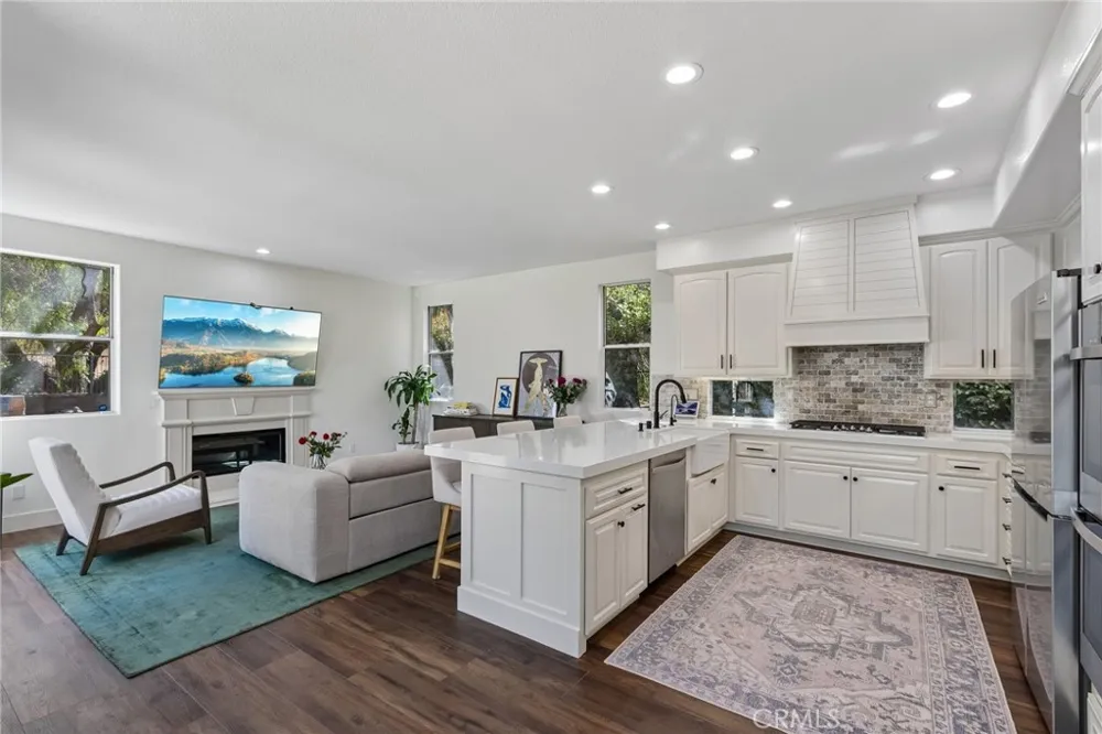 11479 Amberridge Court Moorpark, CA 93021