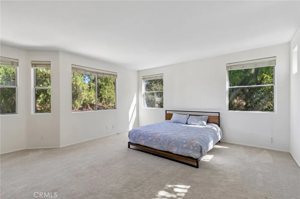11479 Amberridge Court Moorpark, CA 93021