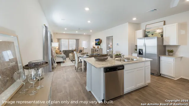 231 Violet Sylph San Antonio, TX 78253