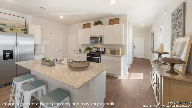 231 Violet Sylph San Antonio, TX 78253