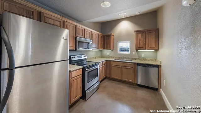 231 Violet Sylph San Antonio, TX 78253