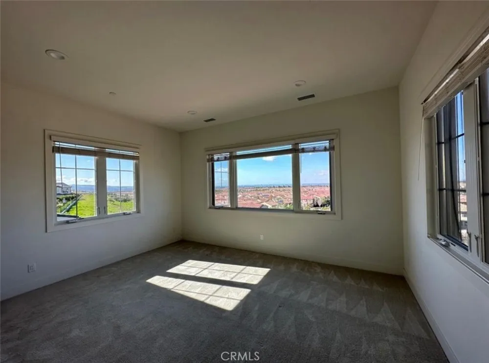 114 Spacial Irvine, CA 92618