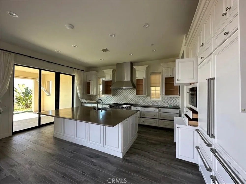 114 Spacial Irvine, CA 92618